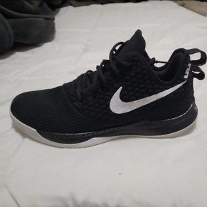 Nike LeBron Witness 3 Black White Size 11